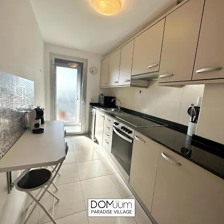 Domuum Holidays - Paradise Village Апартаменты *
