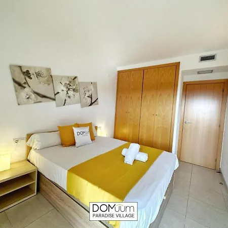 Domuum Holidays - Paradise Village Apartment