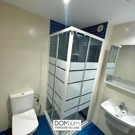 Domuum Holidays - Paradise Village Apartment *