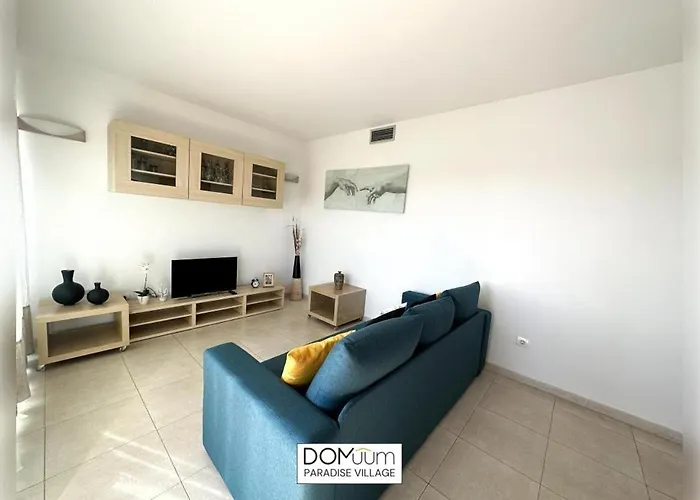 Апартаменты Domuum Holidays - Paradise Village Салоу