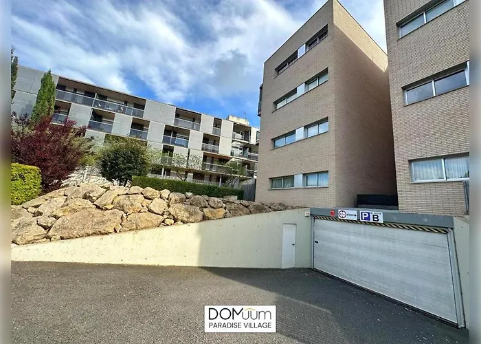 Апартаменты Domuum Holidays - Paradise Village *