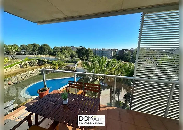 Domuum Holidays - Paradise Village Апартаменты *