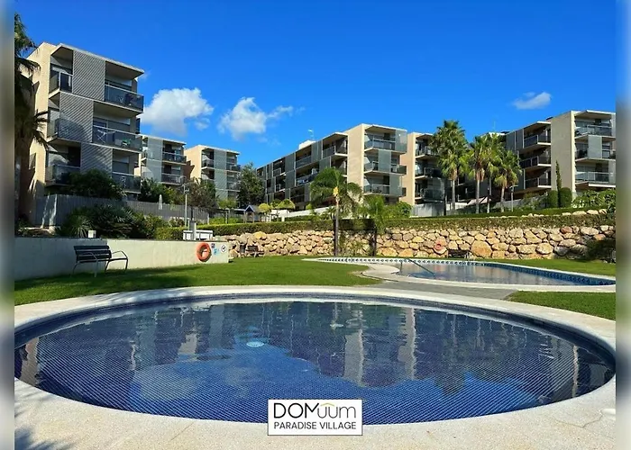 Domuum Holidays - Paradise Village Апартаменты Салоу