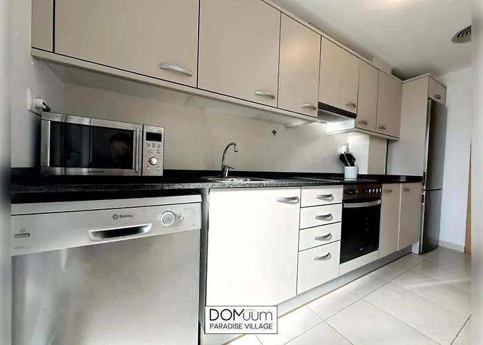 Апартаменты Domuum Holidays - Paradise Village Салоу