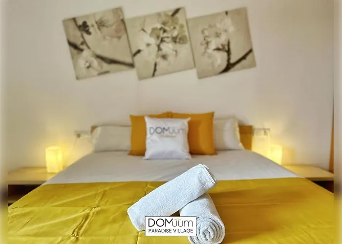 Domuum Holidays - Paradise Village * Салоу