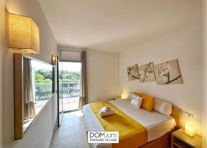 Апартаменты Domuum Holidays - Paradise Village