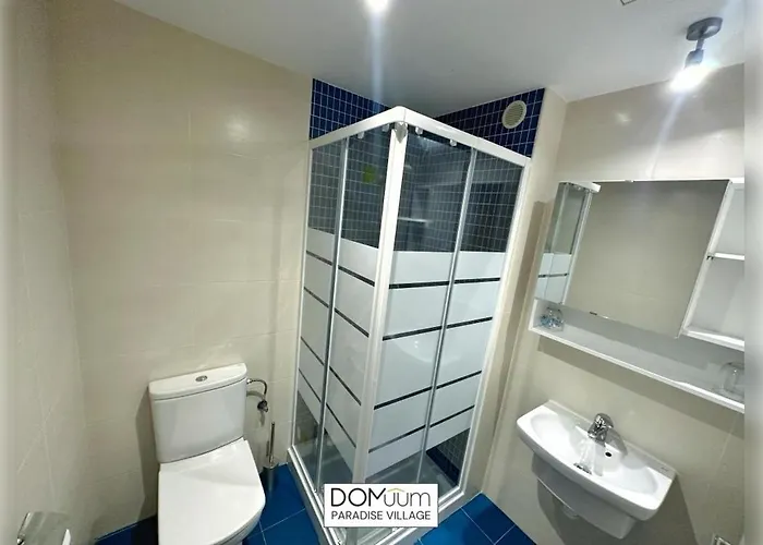 Domuum Holidays - Paradise Village Апартаменты *